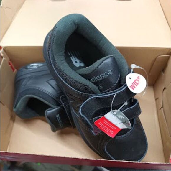 New Balance Women's 813 V1 Hook & Loop Walking Shoe - Black Size 5 (1484) - Picture 1 of 9